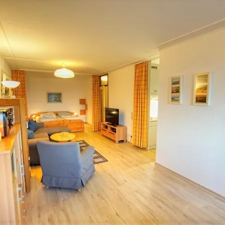 - Haus B, App 0b0202 *